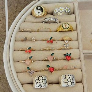 Set of rings - various sizes